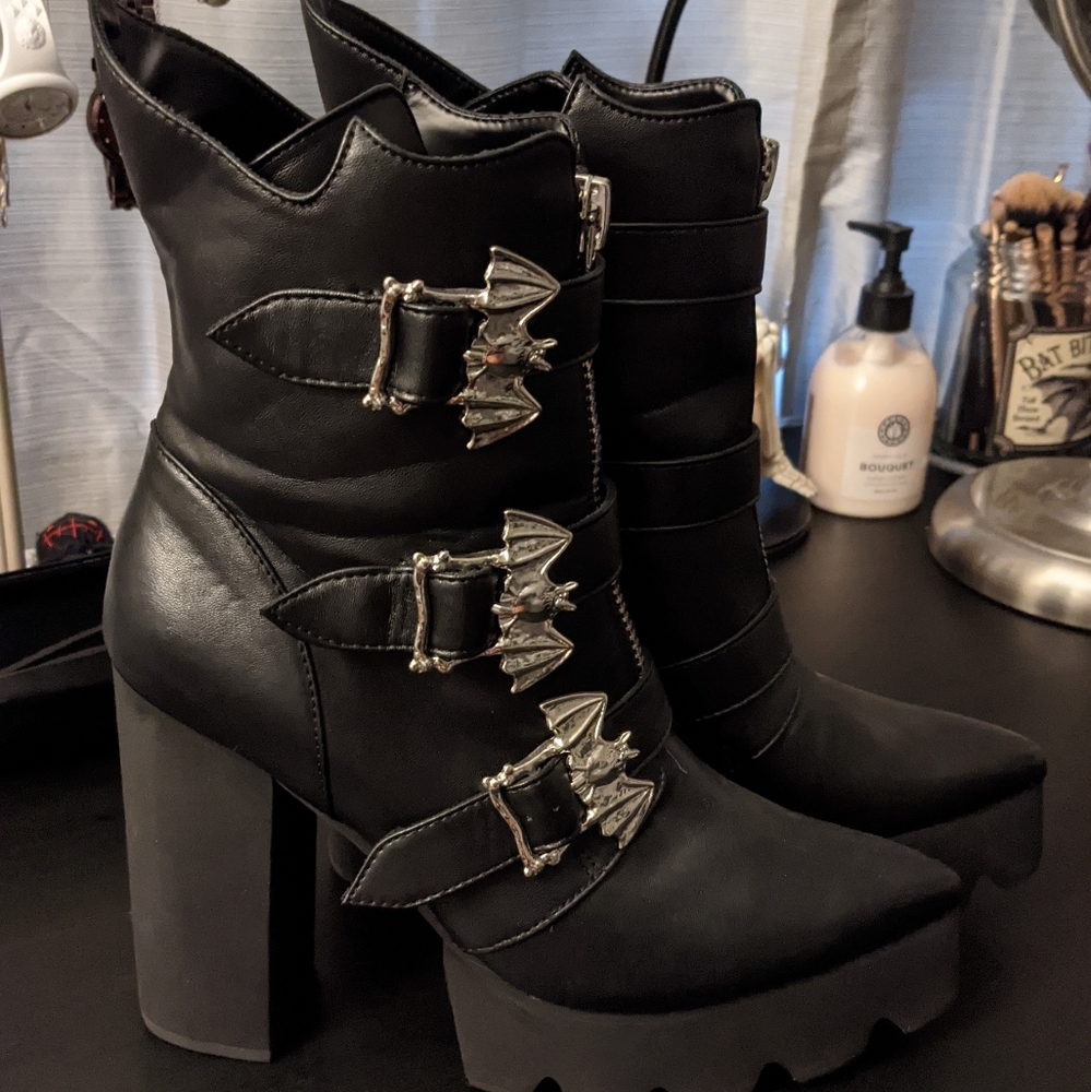 House Of Widow Boots